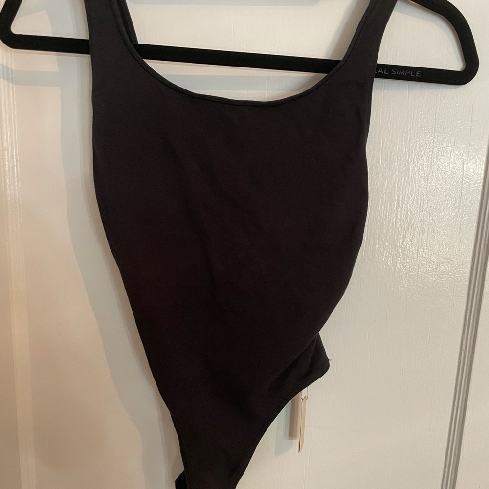 Skims low back bodysuit